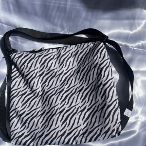 Cartera Print Cebra (Blanco-Negro)